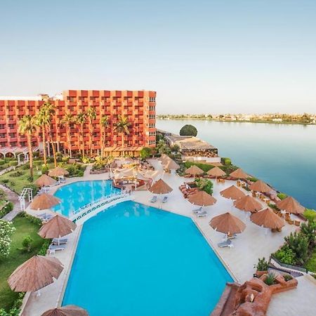พีรามิซา ลักซอร์ โฮเต็ล แอนด์ สวีท Hotel ภายนอก รูปภาพ